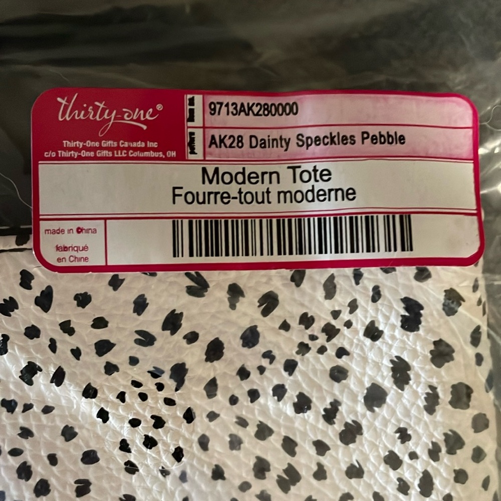 Thirty-one modern tote: Dainty Speckles Pebble - Picture 3 of 3